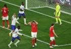 FRANCIA SUPERÓ A AUSTRIA PERO MBAPPÉ SE FRACTURÓ EL TABIQUE