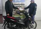 ABANDONARON DOS MOTOCICLETAS AL VER LA POLICÍA, ERAN HURTADAS 