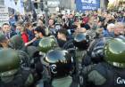 REPRIMIERON A LOS JUBILADOS FRENTE AL CONGRESO DURANTE UNA PROTESTA CONTRA EL VETO