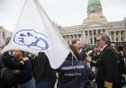 LAS FALACIAS DEL GOBIERNO PARA JUSTIFICAR LA PRIVATIZACIÓN DE AEROLÍNEAS ARGENTINAS