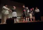 VILLA ÁNGELA: LA OBRA DE TEATRO “LA BANDA DE LOS TACOS ROJOS” DESLUMBRÓ EN LA CASA DEL BICENTENARIO