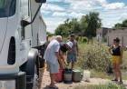 MACHAGAI: EL GOBIERNO PROVINCIAL SUMINISTRA Y LLEVA AGUA POTABLE A DISTINTOS BARRIOS