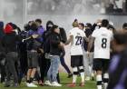 DURAS SANCIONES PARA HINCHAS DE COLO COLO QUE INVADIERON LA CANCHA