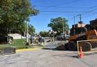 EL MUNICIPIO DE VILLA ÁNGELA REALIZA TAREAS DE BACHEO EN CALLE MATHURIN CON PERSONAL Y RECURSOS PROPIOS