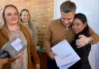 PAMPA DEL INFIERNO: EL GOBERNADOR ZDERO ENTREGÓ VIVIENDAS DEL PROGRAMA PROVINCIAL ÑACHEC