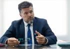 LA PRESIÓN POLÍTICA EN EL CASO LOAN: ¿AYUDA O ENTORPECIMIENTO?