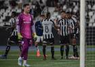 RACING PERDIÓ EN BRASIL Y ESTÁ CERCA DE LA ELIMINACIÓN