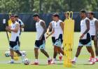 ARGENTINA SE INSTALA EN ATLANTA Y UN HERMÉTICO SCALONI NO DA INDICIOS DEL ONCE