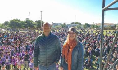 MULTITUDINARIO FESTEJO DEL DÍA DE JARDINES DE INFANTES Y MAESTRAS JARDINERAS EN VILLA ÁNGELA