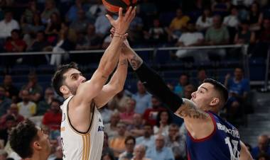 REAL MADRID Y BARCELONA SIGUEN LA SERIE EN LA LIGA ENDESA