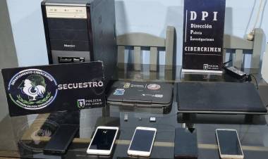 DETUVIERON A SUPUESTO ACOSADOR DE ALUMNAS