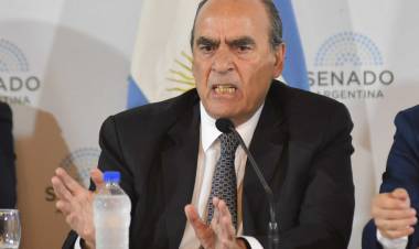 EL GOBIERNO INSISTE EN QUE NO DISTRIBUIRÁ LOS ALIMENTOS ACOPIADOS