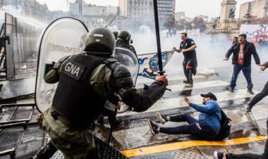 LA VIOLENCIA REPRESIVA SIGUIÓ EN LAS CÁRCELES