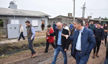 FONTANA: ZDERO ENTREGÓ HOY VIVIENDAS A FAMILIAS EN SITUACIÓN VULNERABLE, TRAS 14 AÑOS DE ESPERA