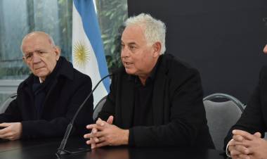 CONVENIO POR ENERGÍA SOLAR: EL GOBIERNO PROVINCIAL INSTALARÁ 130 MW EN EL SISTEMA ELÉCTRICO CHAQUEÑO Y NACIONAL