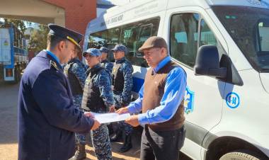 EL GOBIERNO PROVINCIAL ENTREGÓ MÓVILES A LA POLICÍA EN EL INTERIOR Y HABILITÓ LA UNIDAD HOSPITALARIA EN SAN MARTÍ