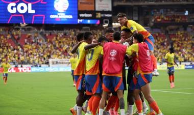 COPA AMÉRICA: COLOMBIA APLASTÓ A PANAMÁ Y PASÓ A LAS SEMIFINALES 