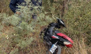 SAN BERNARNADO: RECUPERARON UNA MOTOCICLETA ROBADA