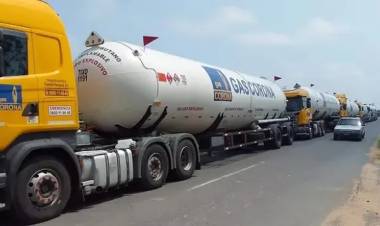 RESTRINGEN LA CIRCULACIÓN DE CAMIONES DURANTE EL FIN DE SEMANA
