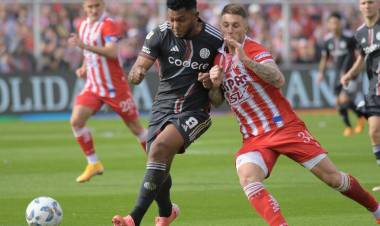 LIGA PROFESIONAL: MIENTRAS ESPERA A GALLARDO, RIVER EMPATÓ CON UNIÓN