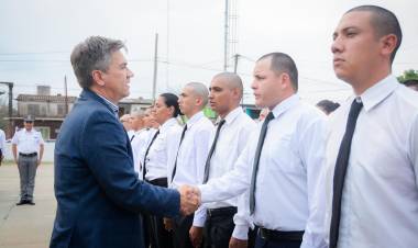 EL GOBERNADOR ZDERO CELEBRÓ LA INCORPORACIÓN DE 220 NUEVOS MIEMBROS AL SERVICIO PENITENCIARIO PROVINCIAL (SPP)