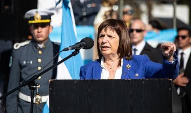 UNA VISITA FLOJA DE PAPELES: LAS IRREGULARIDADES DE LA REUNIÓN CON ASTIZ COMPLICAN A BULLRICH