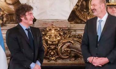 JAVIER MILEI REDOBLA SU POLÍTICA DE DESTRUCCIÓN DEL ESTADO TRAS LA REGLAMENTACIÓN DE LA LEY BASES