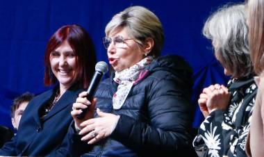 ALFABETIZACIÓN INICIAL: LA ESPECIALISTA FLORENCIA SALVAREZZA, LOS EQUIPOS TÉCNICOS Y DE GESTIÓN DEL MINISTERIO DE EDUCACIÓN ABORDARON ASPECTOS CLAVES