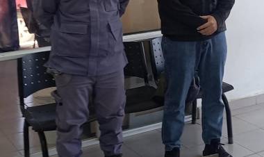 SECUESTRARON COTORRAS QUE ERAN TRASLADADAS EN UNA JAULA 