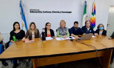 EDUCACIÓN AVANZA EN LA IMPLEMENTACIÓN DE TÍTULOS DIGITALES