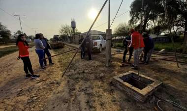 FUERTE ESPERANZA: EL GOBIERNO PROVINCIAL MEJORA LA PROVISIÓN DE AGUA PARA ACTIVIDADES PRODUCTIVAS EN EL IMPENETRABLE