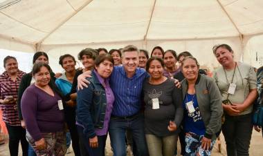 QUITILIPI: EL GOBERNADOR ZDERO ACOMPAÑÓ HOY LA 47º FERIA DE ARTESANÍA ABORIGEN CHAQUEÑA “RENÉ JAMES SOTELO”