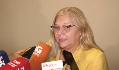 CARMEN DELGADO: “LOS DIPUTADOS DE LA OPOSICIÓN VAN A DEMOSTRAR SI ESTÁN A FAVOR DEL CHACO O SI LE HACEN CASO A SU PATRÓN POLÍTICO CAPITANICH”