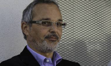 RENUNCIÓ EL MINISTRO DE SALUD MARIO RUSSO