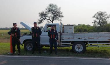 ESTRICTOS CONTROLES EN EL INTERIOR PROVINCIAL: LOGRARON SECUESTRAR UNA CAMIONETA ADULTERADA E INTERVINIERON UNA CARGA DE AGROQUÍMICOS