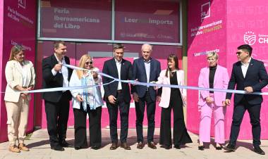 EL GOBERNADOR ZDERO INAUGURÓ HOY LA FERIA IBEROAMERICANA DEL LIBRO: “ESTAMOS COMPROMETIDOS CON LA EDUCACIÓN, LA CULTURA Y CON NUESTRO CHACO”, MANIFESTÓ