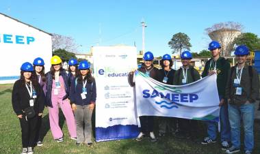 ESPACIO EDUCATIVO: ESTUDIANTES UNIVERSITARIOS REALIZARON VISITA GUIADA POR LA PLANTA POTABILIZADORA DE BARRANQUERAS