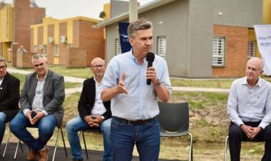 EL GOBERNADOR ZDERO INAUGURÓ LAS OBRAS DE INFRAESTRUCTURA BÁSICA Y SERVICIOS EN LA CHACRA 137 DE RESISTENCIA