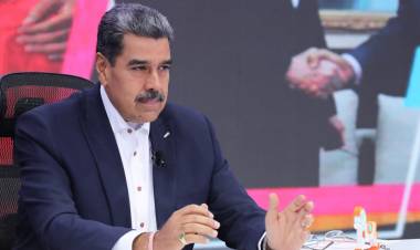 MADURO SE OFRECE COMO MEDIADOR EN COLOMBIA TRAS LA INVESTIGACIÓN ELECTORAL A PETRO