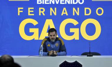 BOCA YA PRESENTÓ A GAGO Y SE ILUSIONA CON BARAJAR Y DAR DE NUEVO