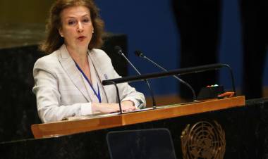 PIDEN JUICIO POLÍTICO A LA CANCILLER DIANA MONDINO
