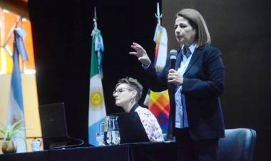 RED APRENDE: MÁS DE 19 MIL DOCENTES AVANZAN EN PROYECTOS INSTITUCIONALES DE ALFABETIZACIÓN