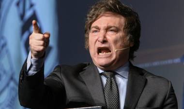 JAVIER MILEI, DEL ATAQUE A CRISTINA KIRCHNER A LA REUNIÓN CON GOBERNADORES PERONISTAS COLABORACIONISTAS