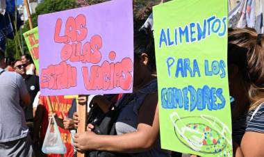 LA OPOSICIÓN CUESTIONÓ LA POLÍTICA ALIMENTARIA DEL GOBIERNO