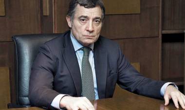 RODRÍGUEZ SIMÓN PAGA Y REGRESA
