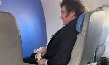 MILEI SACA LA CHEQUERA PARA VER A TRUMP Y RODEARSE DE ULTRADERECHISTAS