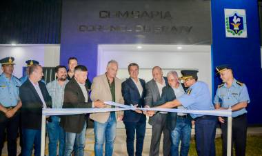DU GRATY: EL GOBERNADOR ZDERO INAUGURÓ LA FARMACIA SOCIAL DEL INSSSEP, LA COMISARÍA LOCAL Y EL CORRALÓN MUNICIPAL