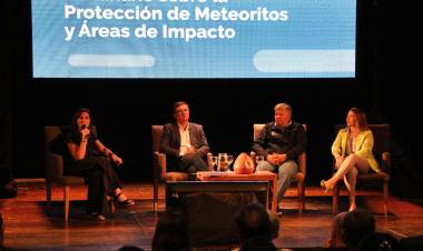 RESISTENCIA FUE SEDE DEL SEMINARIO “PROTECCIÓN DE LOS METEORITOS Y LA PRESERVACIÓN DE LAS ZONAS DE IMPACTO”