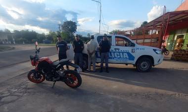 CONTROL EFICIENTE: EFECTIVOS RECUPERARON MOTOCICLETAS EN UN OPERATIVO