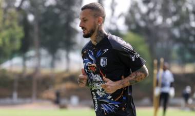 ARGENTINOS JUNIORS QUIERE CONTRATAR A DARÍO BENEDETTO
